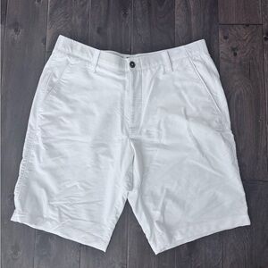 Under Armour Men's Crisp White Flat Front Shorts